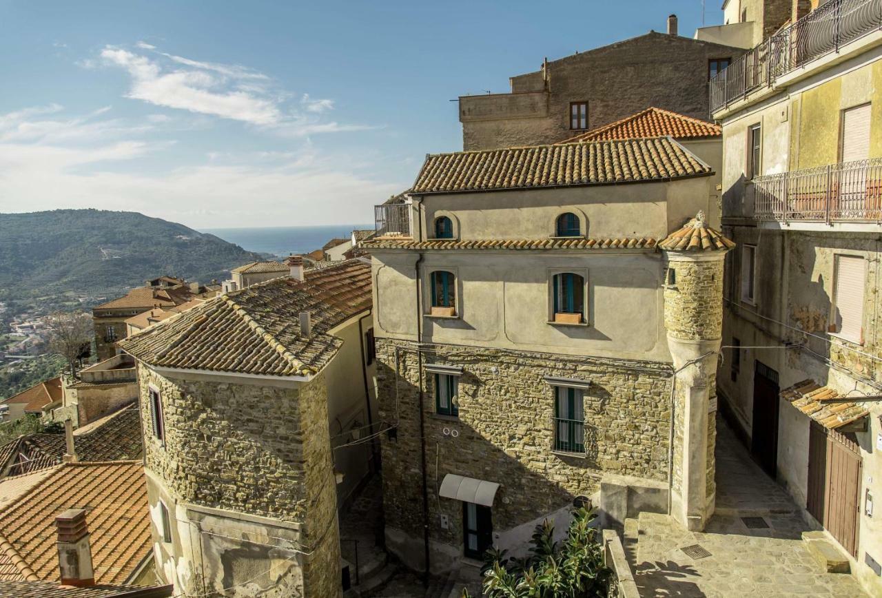 Palazzo Gentilcore 卡斯特拉巴特 外观 照片